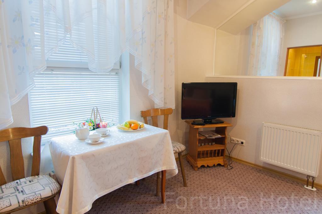 Fortuna Hotel Chişinǎu Buitenkant foto