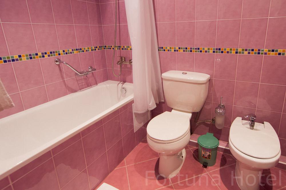 Fortuna Hotel Chişinǎu Buitenkant foto