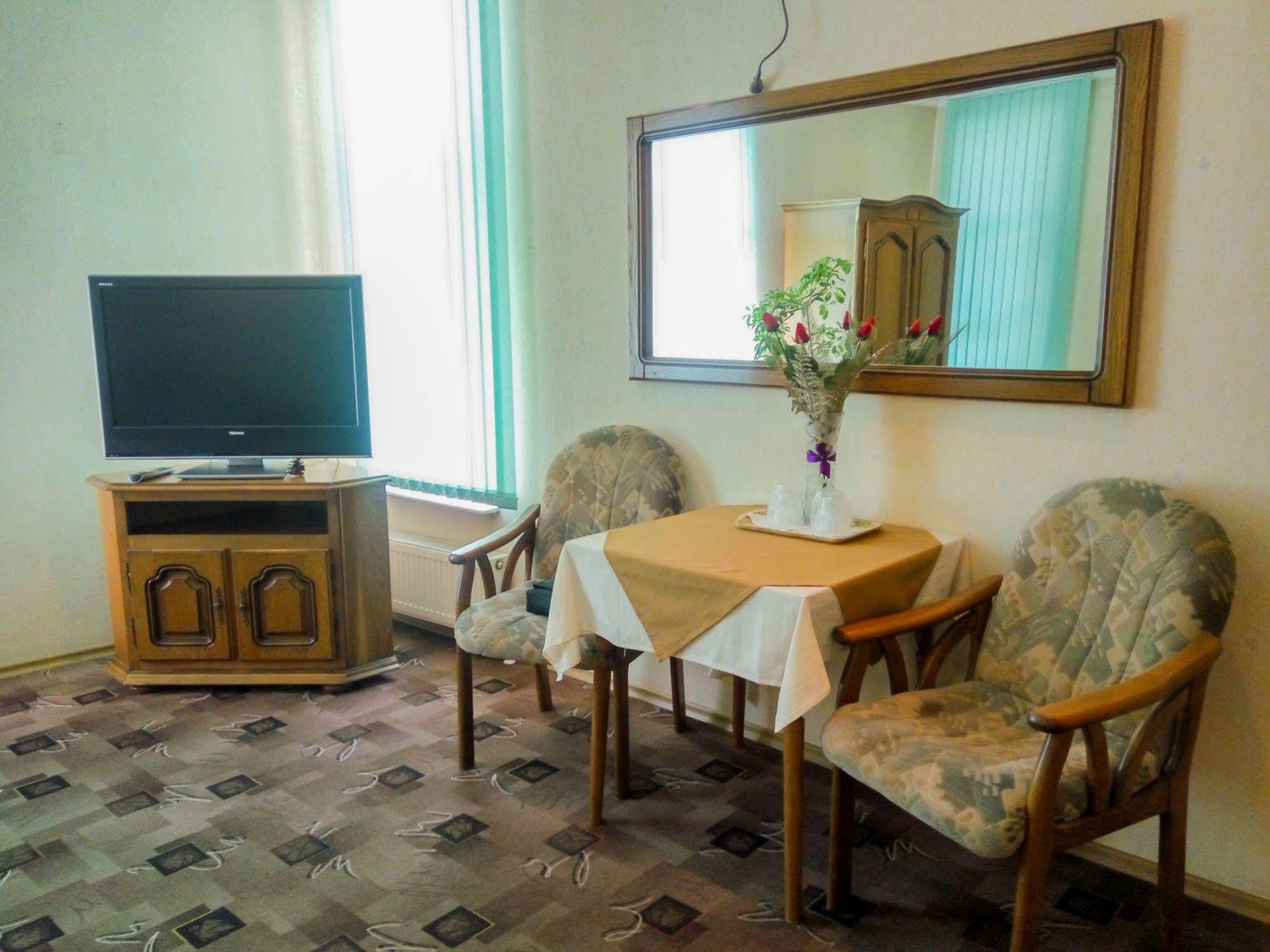 Fortuna Hotel Chişinǎu Buitenkant foto